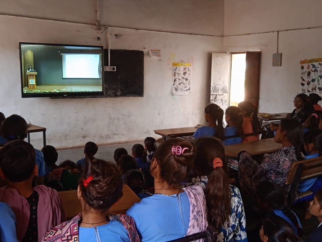 InnovationIP_BK's tweet photo. Today, students participated in the Let’s Talk IP live session on Patent Analysis & Landscaping, building awareness about innovation and intellectual property.
#LetsTalkIP #IPAwareness #Innovation #ViksitBharat #Education #Students #Learning #GUJCOST #STEM https://t.co/Wf4Y4tFgU3