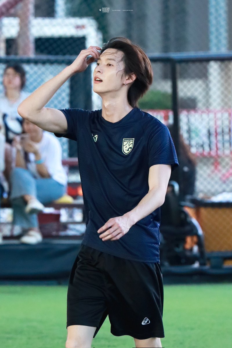 유리✨ tweet media