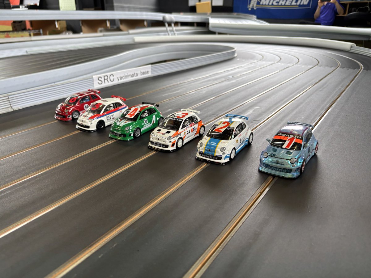 WhiteBRZ_7o7's tweet photo. NASCAR デッドタイム Rd.4 → 🥈
シリーズランキング🥇

NSR ABARTH 500 One make Rd.4 → 4位
シリーズランキング🥉アバルト楽しかったな😆

#slotcar https://t.co/6J3ntUX01H