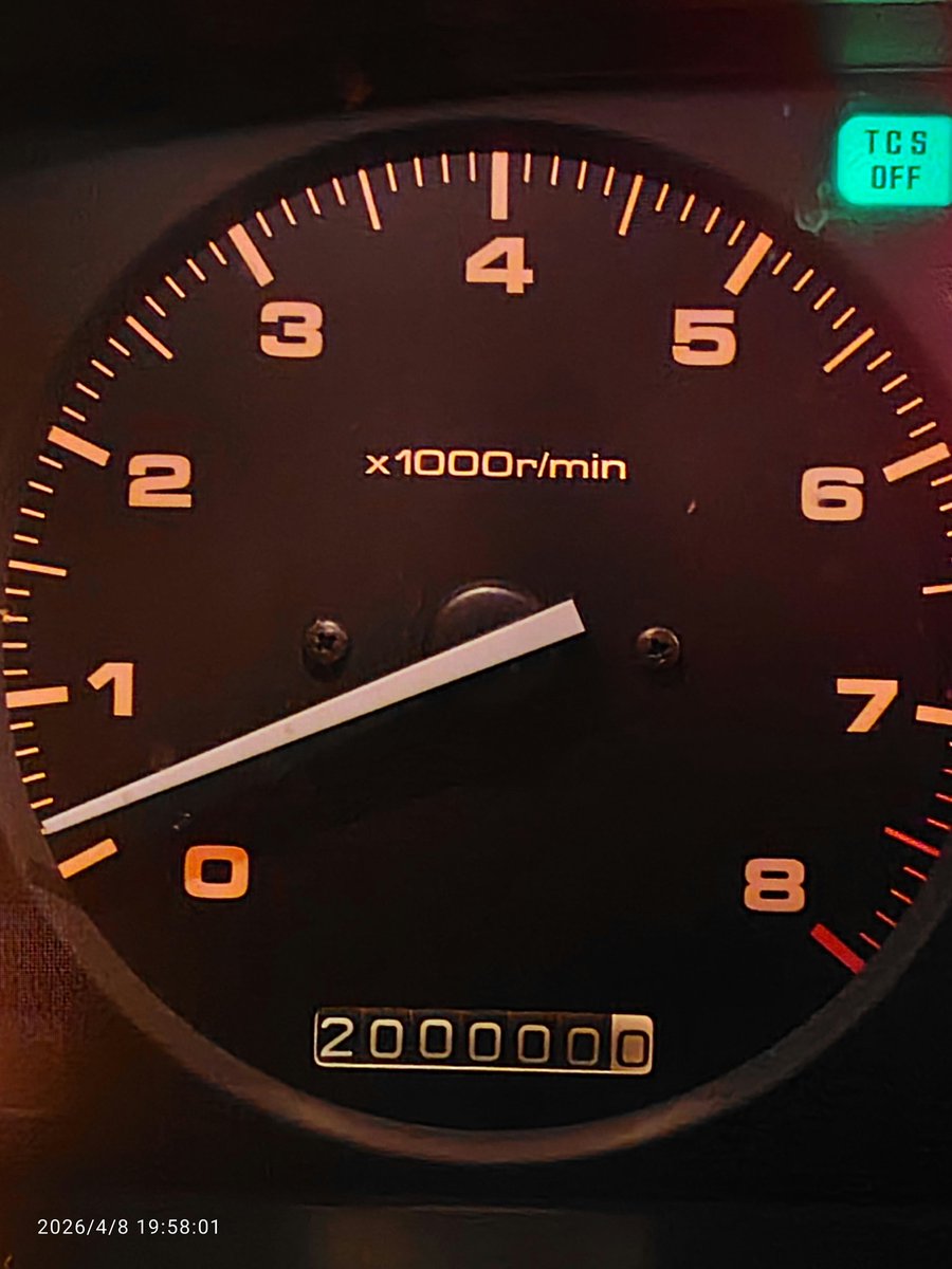 CB_5AI's tweet photo. 仕事帰りに走行距離が200000km到達‼️💯
目指すは、300000km。
※慣らし完了しました?😁
#ホンダ
#CB5
#アコードインスパイアAGi
#MT
#1990年
#H2
#走行距離200000km到達 https://t.co/kBANkzlThV