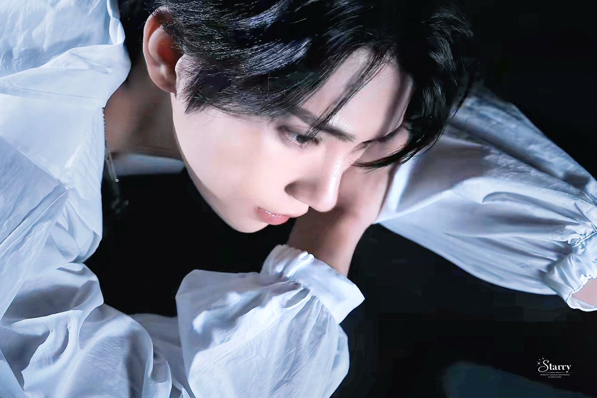 𝐒𝐭𝐚𝐫𝐫𝐲 tweet media