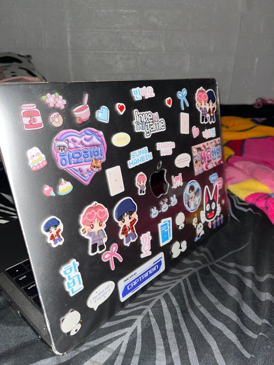 ca • JUNMIN🐾 | WTS Macbook Pro 2017 tweet media