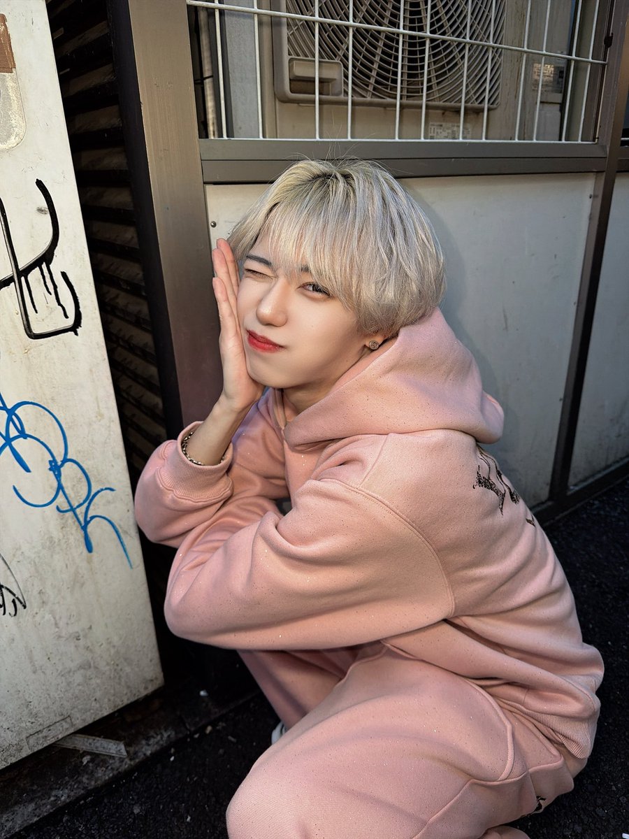 ましろ tweet media