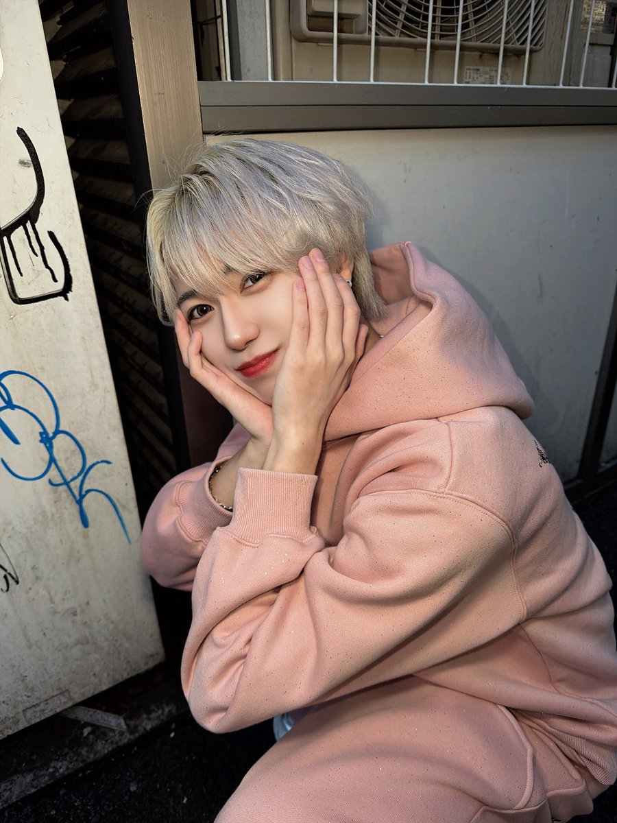 ましろ tweet media