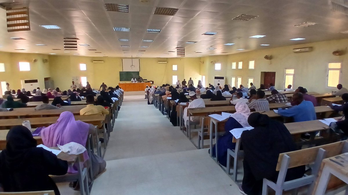 UniversitShendi's tweet photo. كلية الدراسات العليا في جامعة شندي تنظم امتحانات البرامج الأكاديمية لمستوى الماجستير والدبلوم العالي https://t.co/6TF8WT6F3R