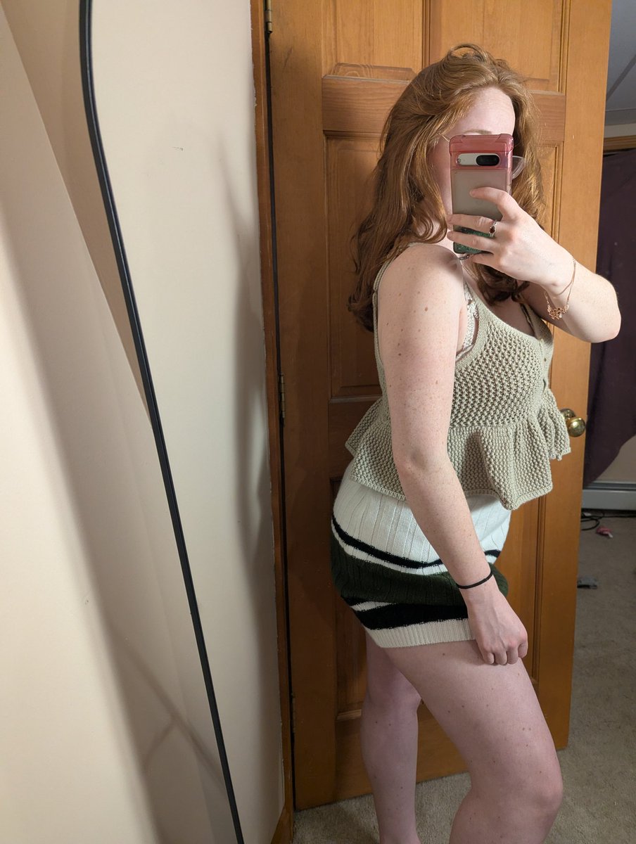 SweetRedRuby tweet media