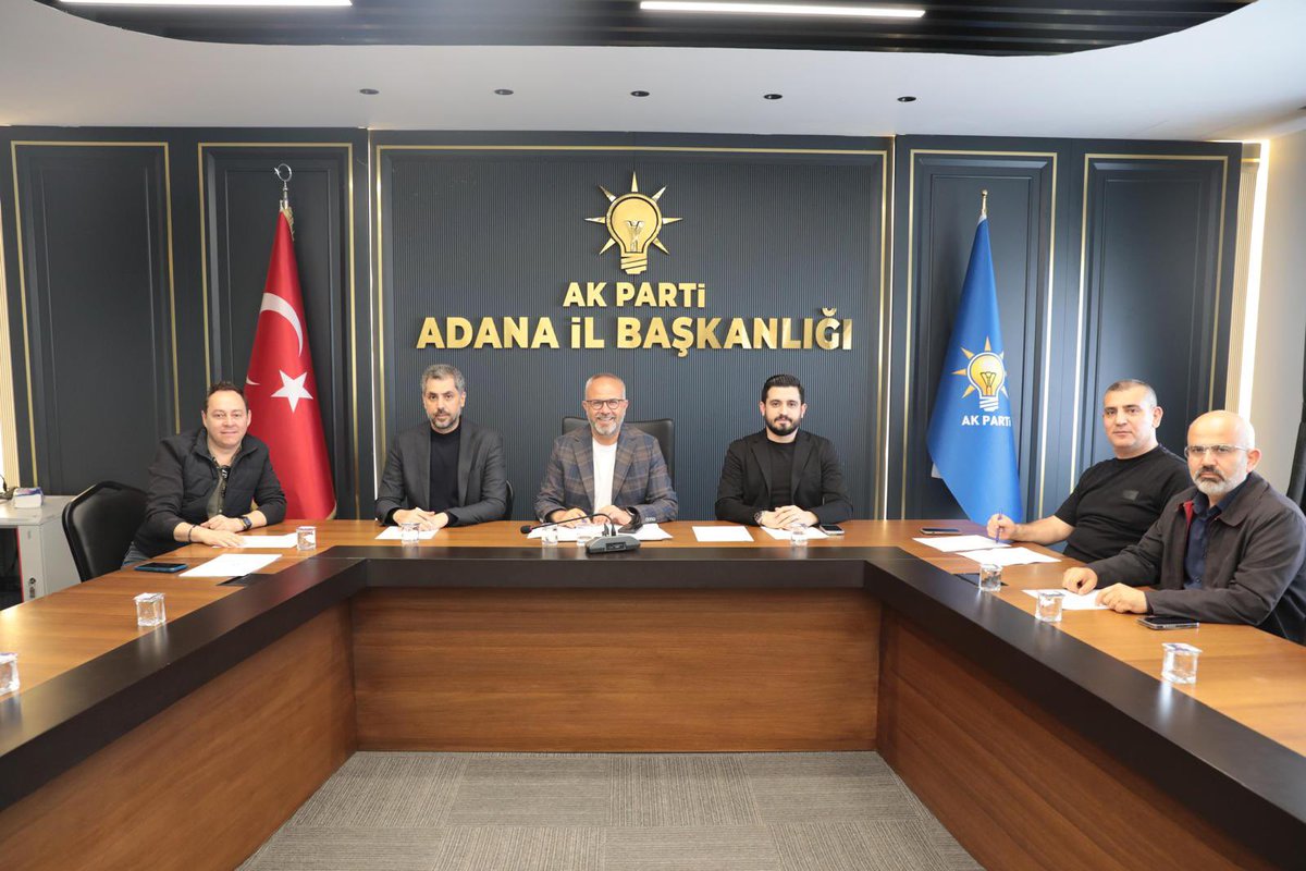 m_akgedik's tweet photo. Teşkilat Birim Başkan Yardımcılarımız ile verimli bir toplantı gerçekleştirdik. https://t.co/C5UxbjCY43