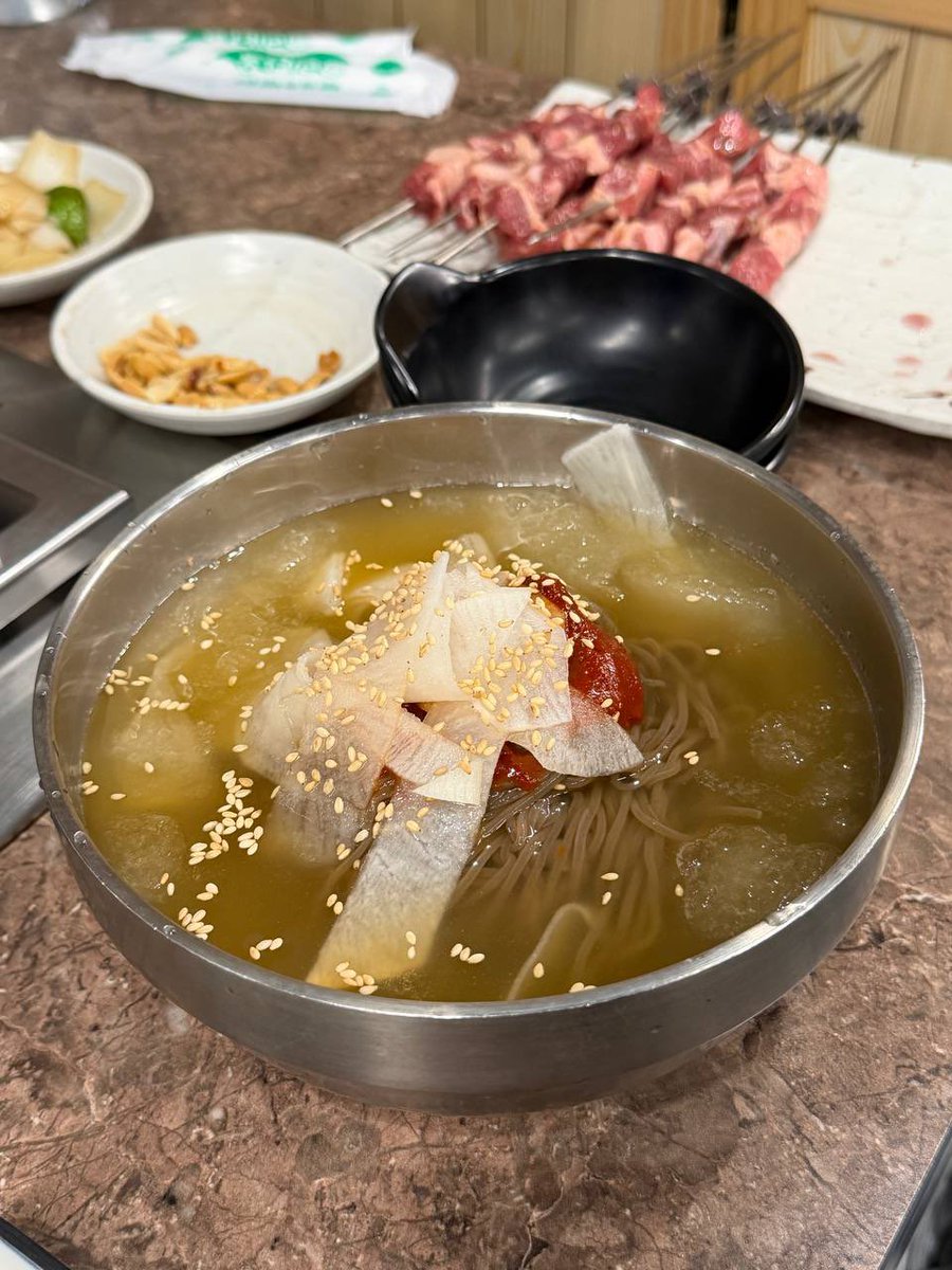 선샤인몽 tweet media