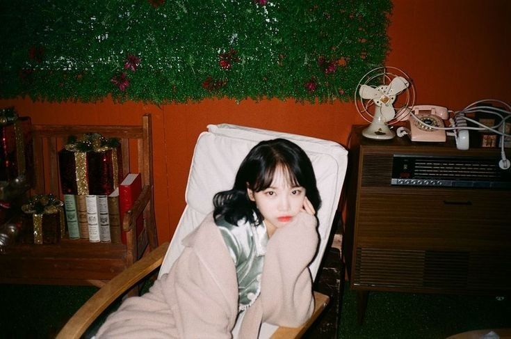 kim chaewon pics 🩷 tweet media