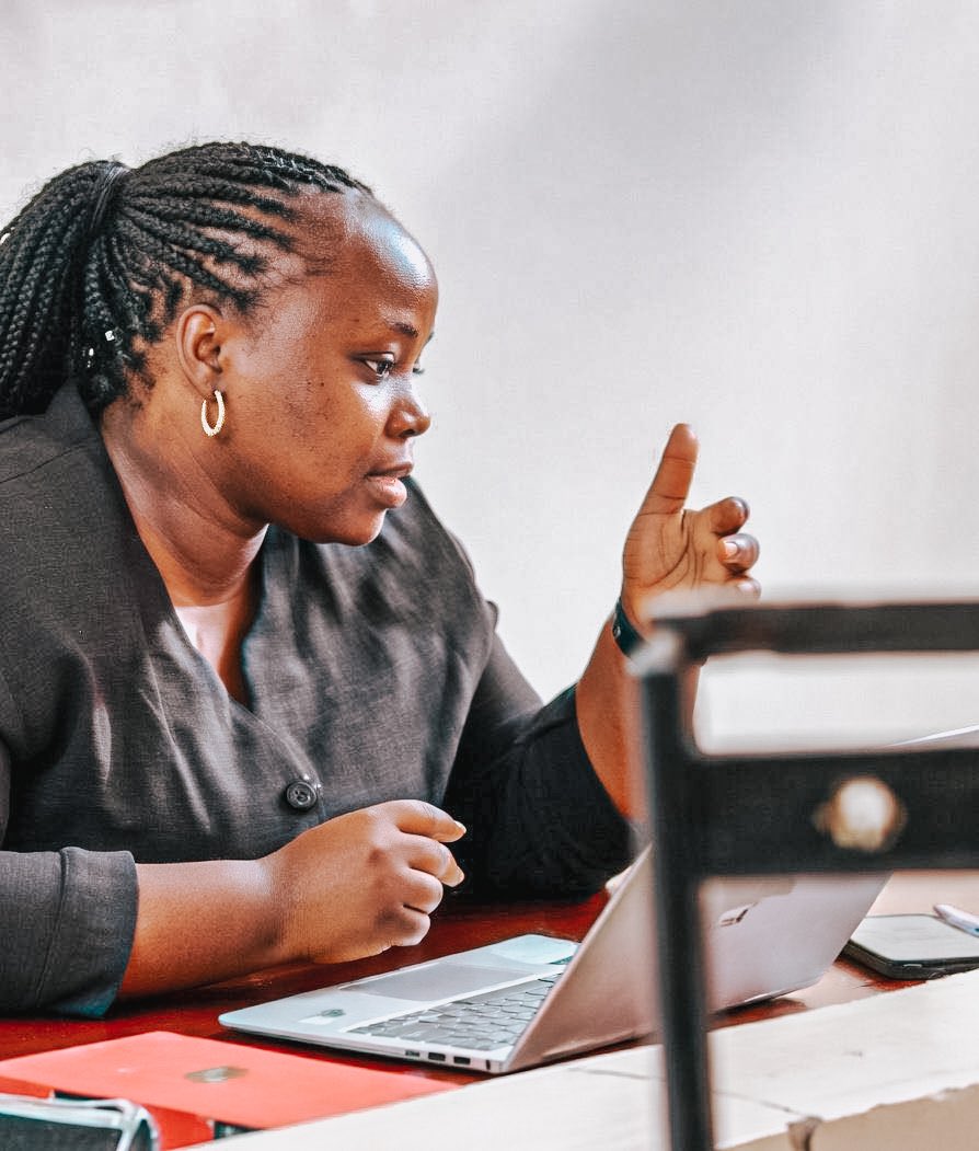 @𝘼𝙥𝙥𝙡𝙚 𝙇𝙚𝙣𝙯 tweet media