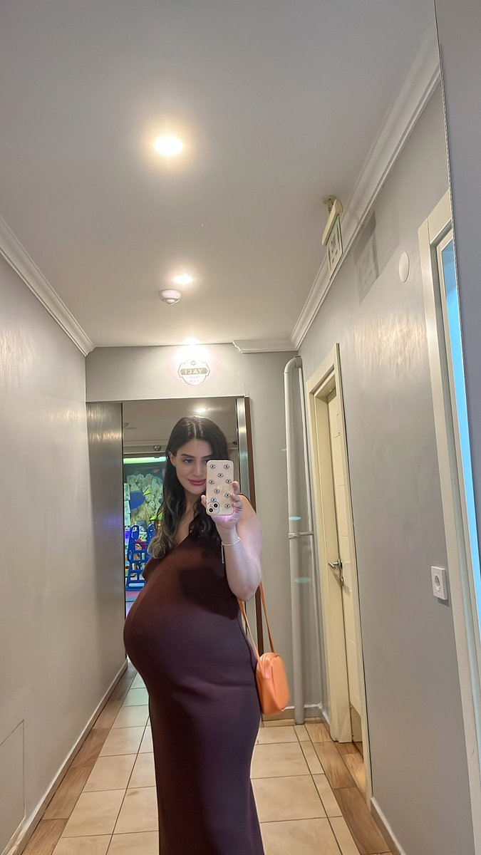 Gökçen 🌸 tweet media