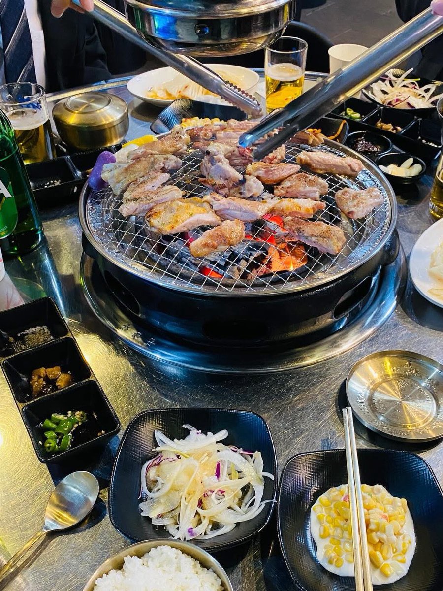 カラス tweet media