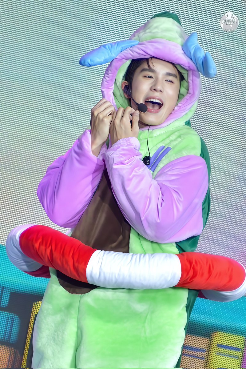 ว-า-ฬ-ห-มี-ข-า-ว (𝚃𝙽-𝙵𝙱-𝙹𝚂) tweet media