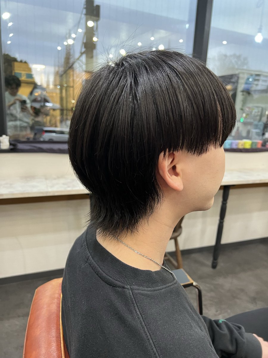 cutjun_hiroki's tweet photo. マッシュミニウルフ
脱刈り上げ！少しの襟足でこなれ感を✨
#カット純
＃CUT純 https://t.co/qN8sEmhn12