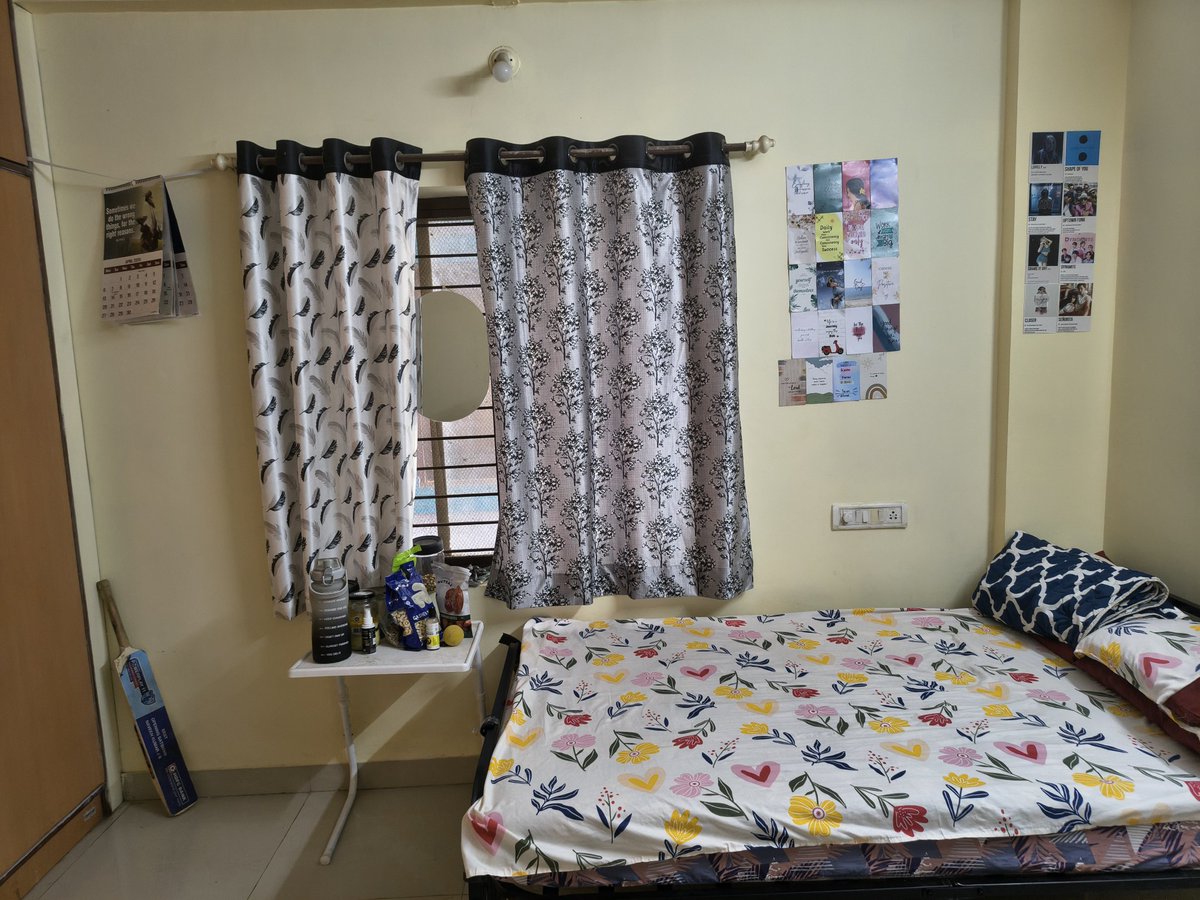 vin__ay's tweet photo. "Small room. Big dreams. Relentless mindset.” https://t.co/PlIP3gYPAC