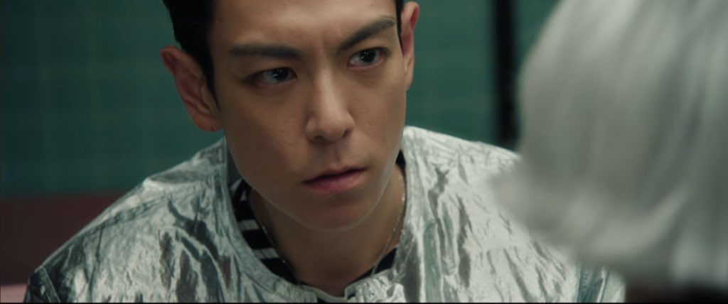 itsbluepain's tweet photo. nana singing seunghyun’s own lyrics right at him and him looking like this literally sent shivers down my spine https://t.co/kI2YluJimF