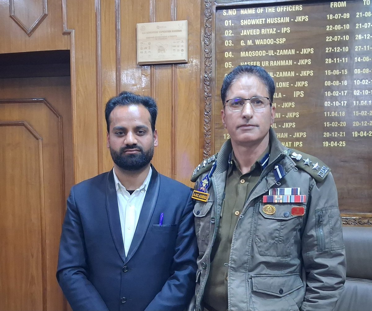 Had a meaningful interaction with Ajaz Ahmad, (IPS) SSP Traffic Srinagar. Deeply inspired by his vision and leadership—it's a reminder that we should not just act, but truly bring about change.