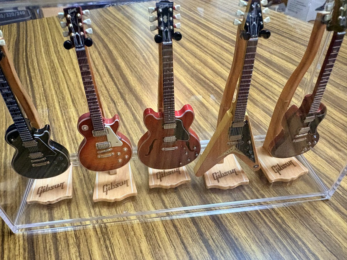 バカが吹いてもリコーダー tweet media