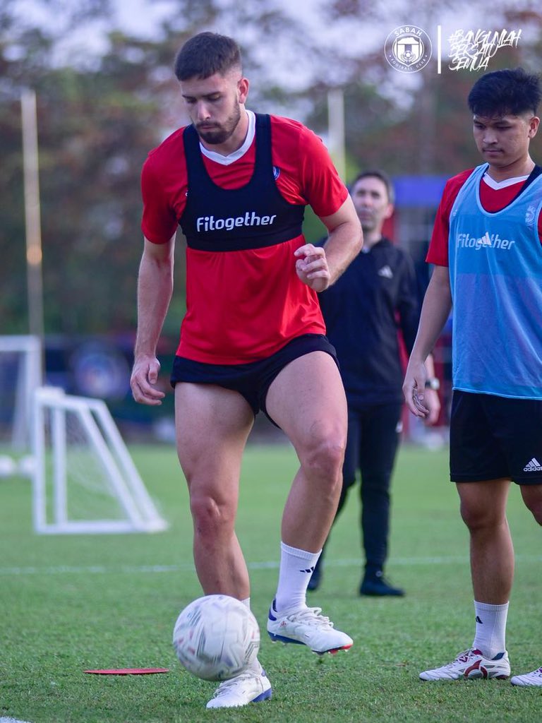 SabahFCofficial's tweet image. Training session today 

11 Apr | Selangor vs Sabah
✈️ MBPJ Stadium

#SabahFC #SabahMajuJaya #BangunlahBersatuSemua
