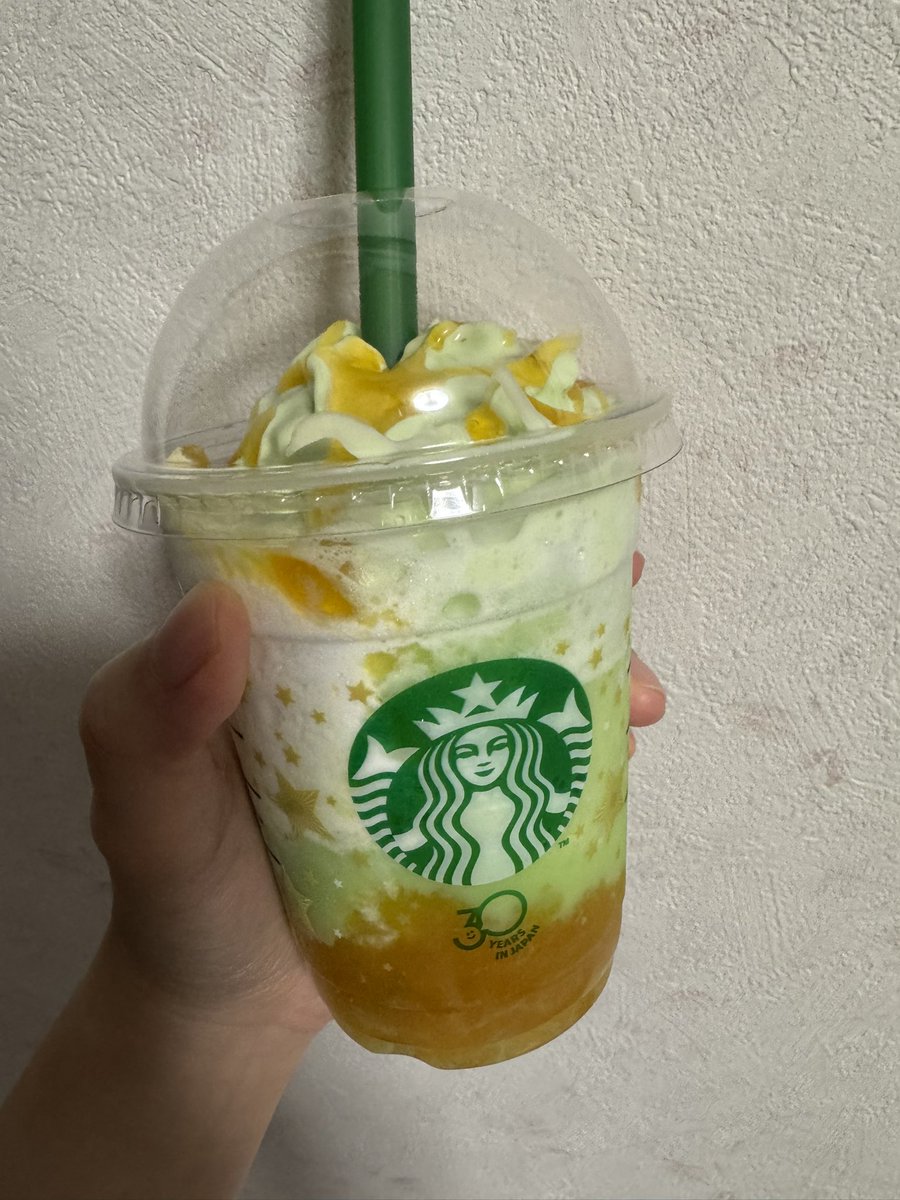 なつの tweet media