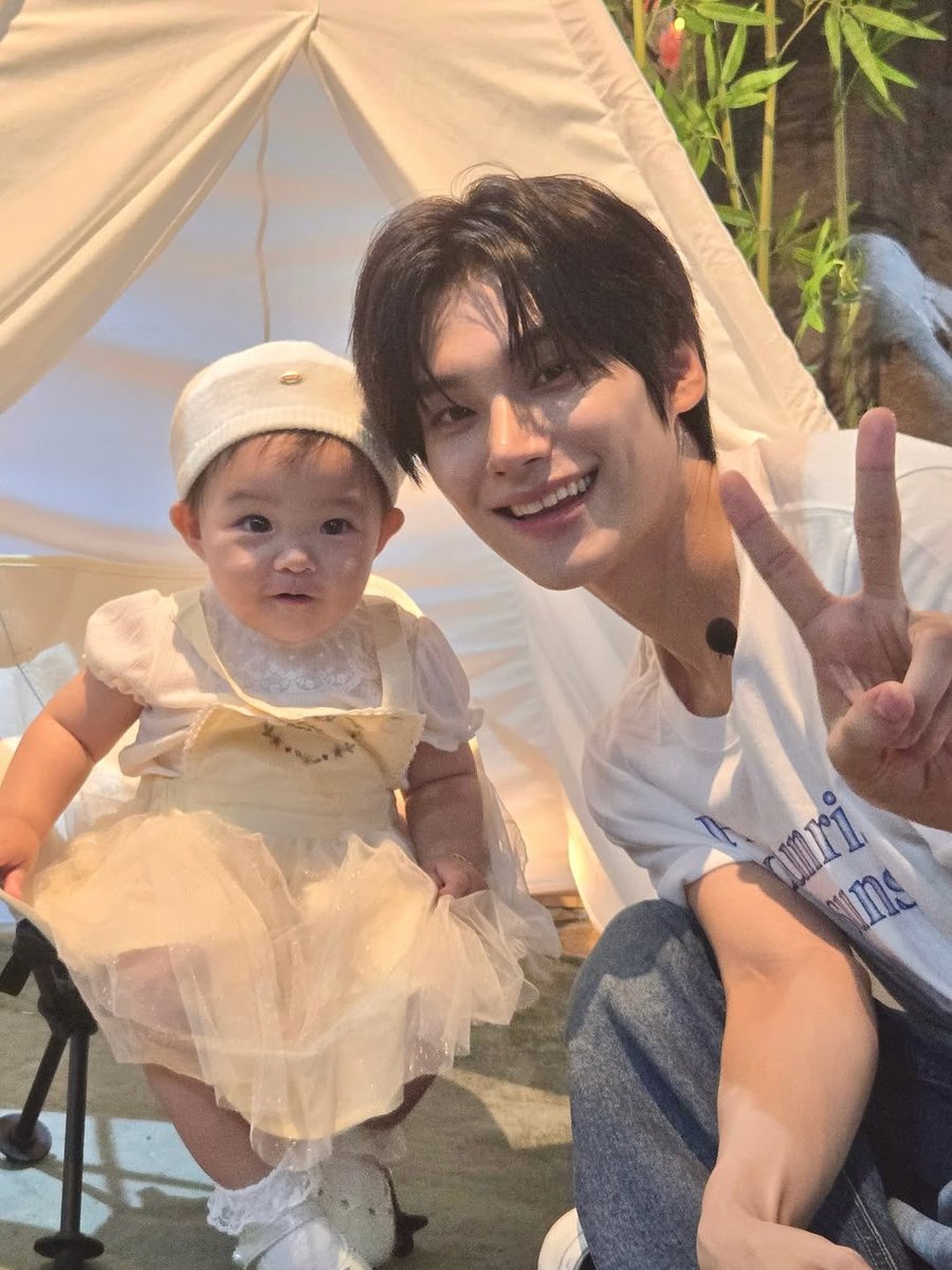 seutabeen's tweet photo. my bini dan my anak https://t.co/lkVR3MMlYq
