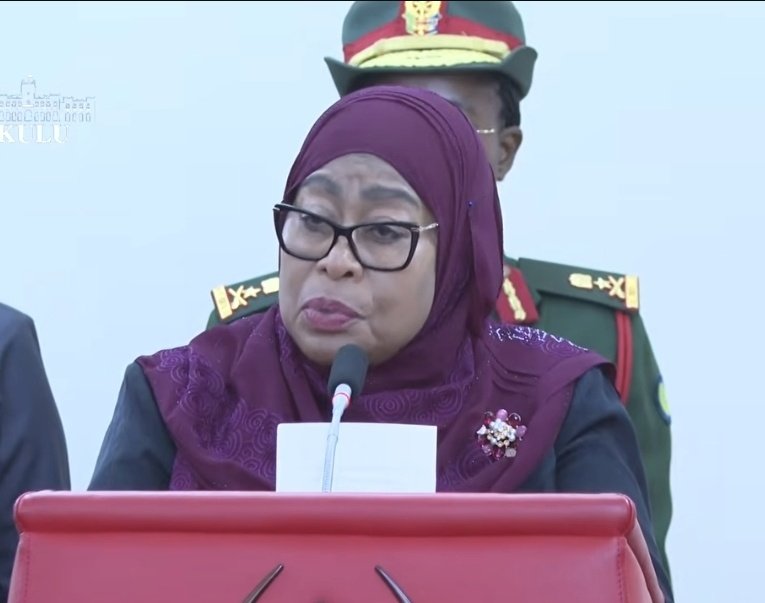 Dr. Sisimizi tweet media