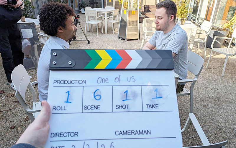 WestNotts's tweet photo. Media and performing arts students have been given a unique opportunity to work alongside industry professionals on a powerful new film project tackling the dangers of online radicalisation.
Read more here 👉https://t.co/gdyxN1F3Kx https://t.co/oQIxiecJ3r