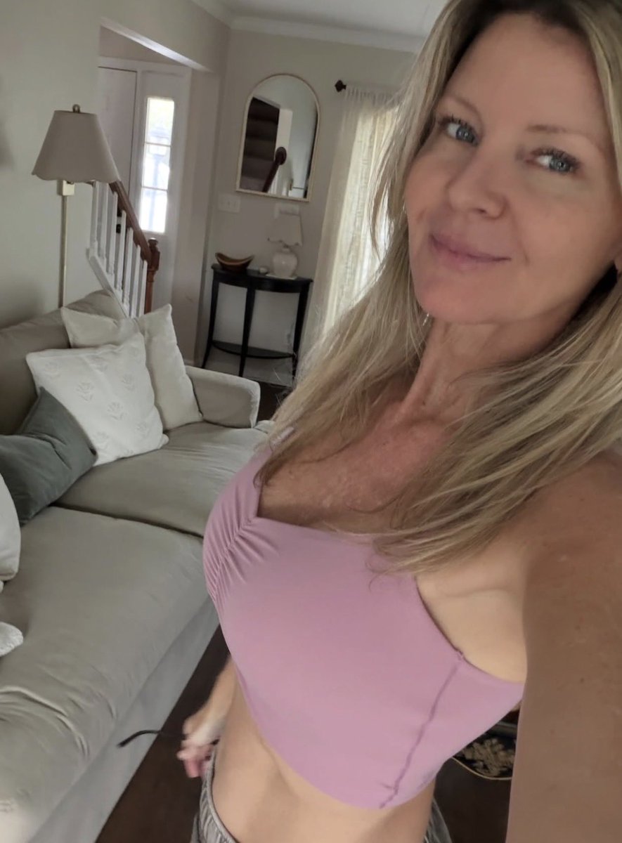 MillyRoseM07m's tweet photo. First time on X 🥰😊 https://t.co/Qc8mDokD9S