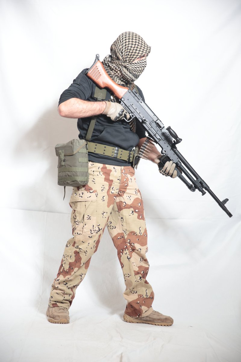 schrondonowitz's tweet image. middle eastern insurgent gunner loadout