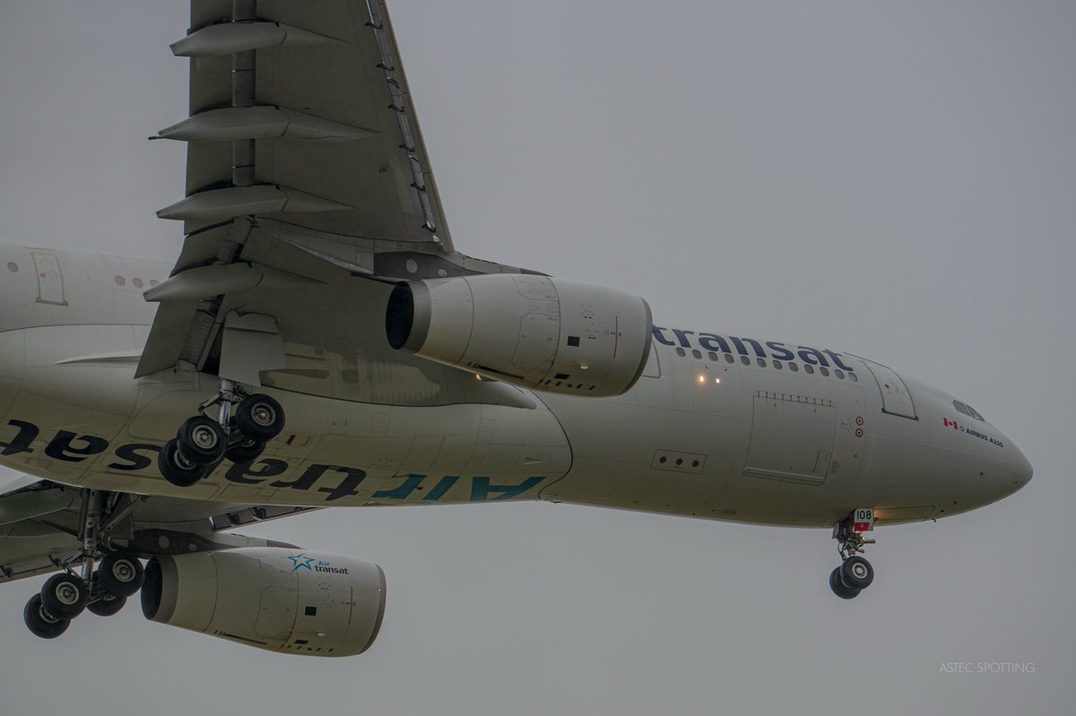 astecspotting's tweet image. L’Airbus A330-243 d'Air Transat en finale à Paris🛬 

À 600 mm, le Nikon Z6 III ne laisse passer aucun rivet  ! 🔭

🛫Immat : C-GUBC
📸 Nikon Z6 III | 600 mm 
📍 Paris CDG (LFPG) 

#nikonfr #AvGeek #Spotting #airtransat #airbus @airtransat @NikonFR @NikonEurope