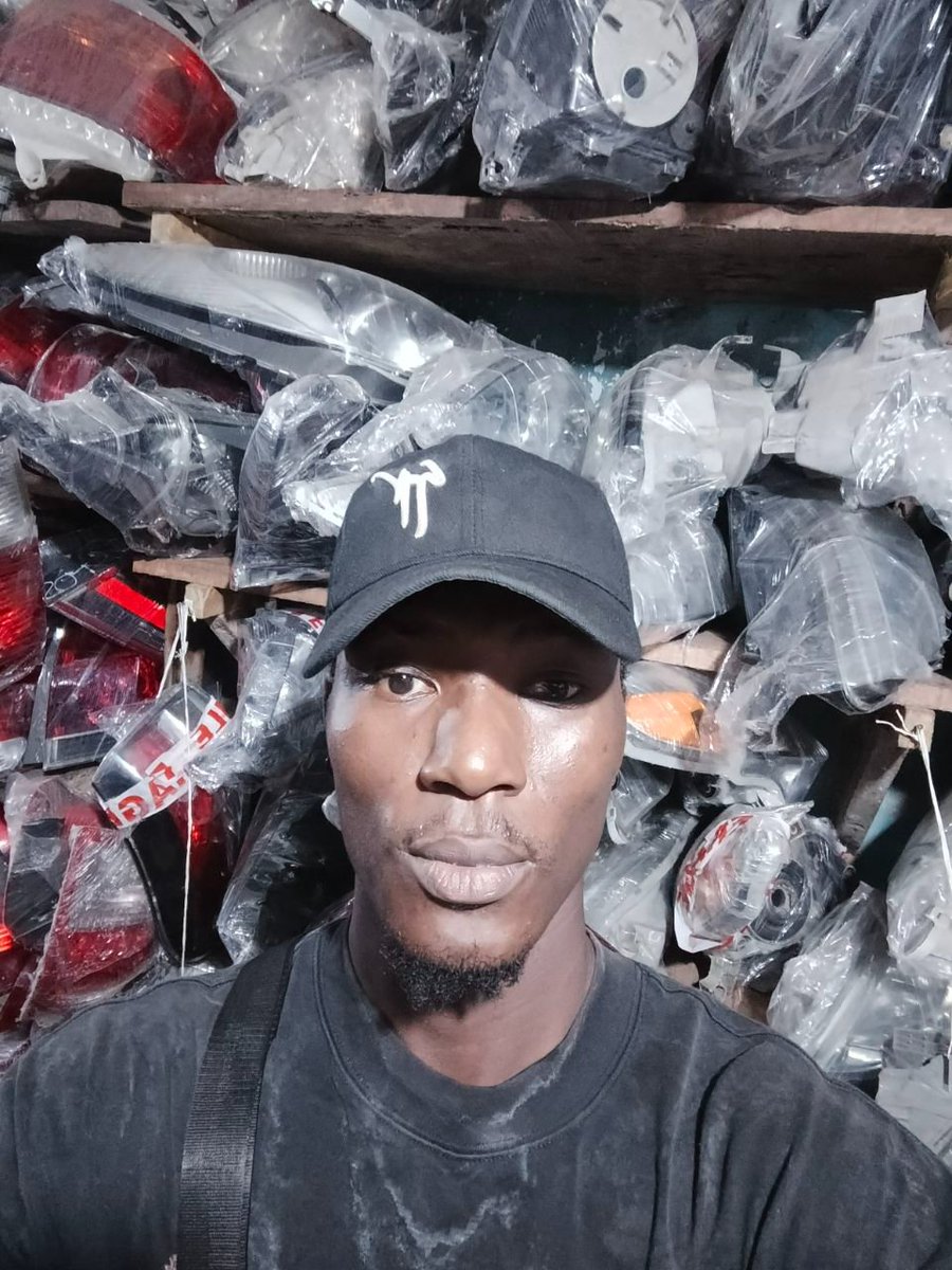 04kansi's tweet photo. 📍 Contact me for your Automobile car light🚨 spare parts 
Lexus, Toyota, Nissan 

#TinubuMustGo #PeterObi #ladipo https://t.co/mDNcMkSVqa