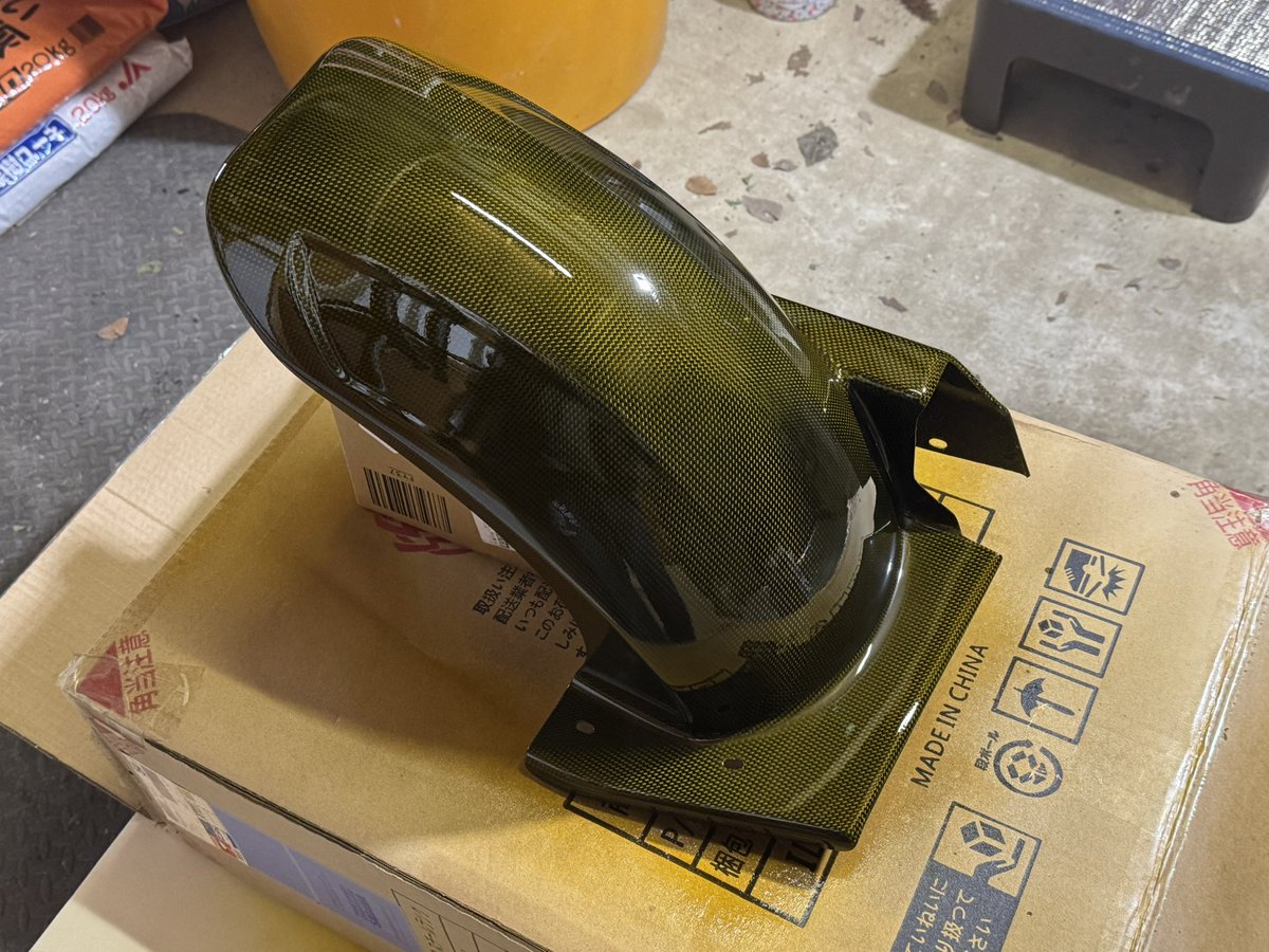 新潟外向き親方ハイエース tweet media