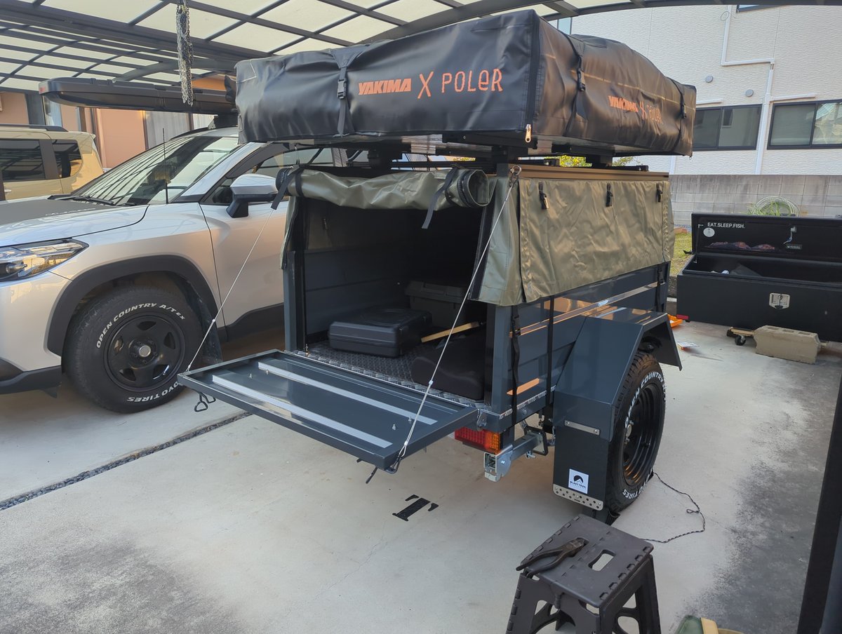 corolla_crosshv's tweet photo. ゴリっと穴あけ👷
してアオリをテーブル化☕
#カローラクロス
#ブラストトレイル
#blasttrail #towing https://t.co/NzvHX7M5SP