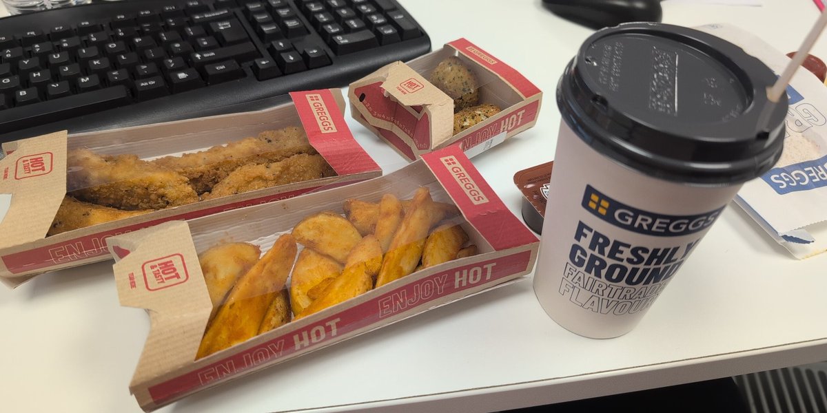 Kittronix 🏎️🩷 / Drifting Cat VTuber tweet media