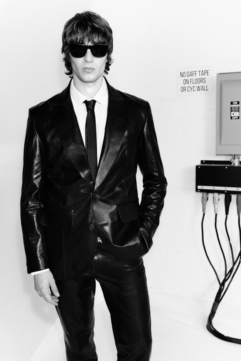 François Arnaud Closet tweet media