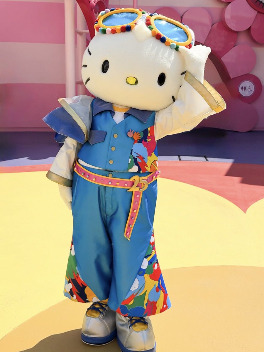 kitty_365days_'s tweet photo. サングラスポーズ🕶️✨
#USJ #USJファン
#ディアダニエル #DearDaniel
#DiscoverU #レッツスマイルトゥギャザー https://t.co/sgM7PqYxoF