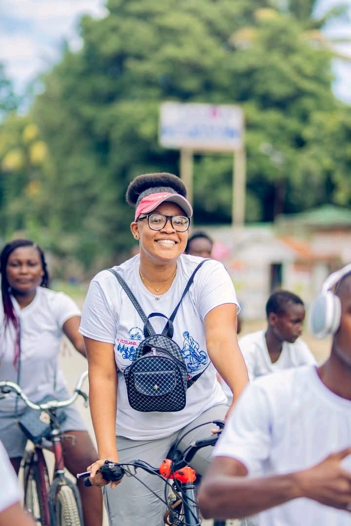 Megas_enpak4's tweet image. Bèl Nègès 😍
 #leoganaise 🇭🇹
#YAP🚴🏿 

📸 @wildens_mentor