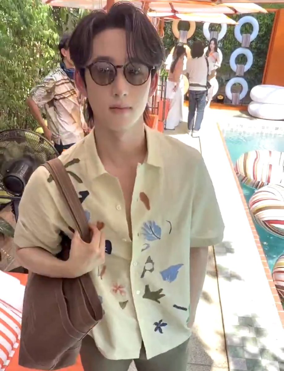 𝒉𝒆𝒚🗯️ tweet media