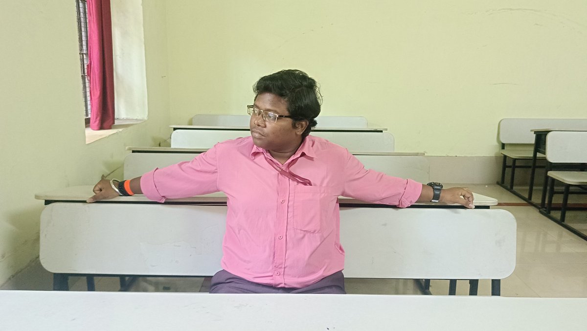 Sandeep_Jamuda's tweet image. Royal Memories of the Royal Department 

GACSNG
Last Class Diary Batch 2024-2026

#studentlife #classroom #finalclass #classes #classlife #pgstudents #pglife #postgraduation #politicalscience #gacsng #gcsng #sngdiary #sng #sundargarh #batch2024 #studentcircle #awosome