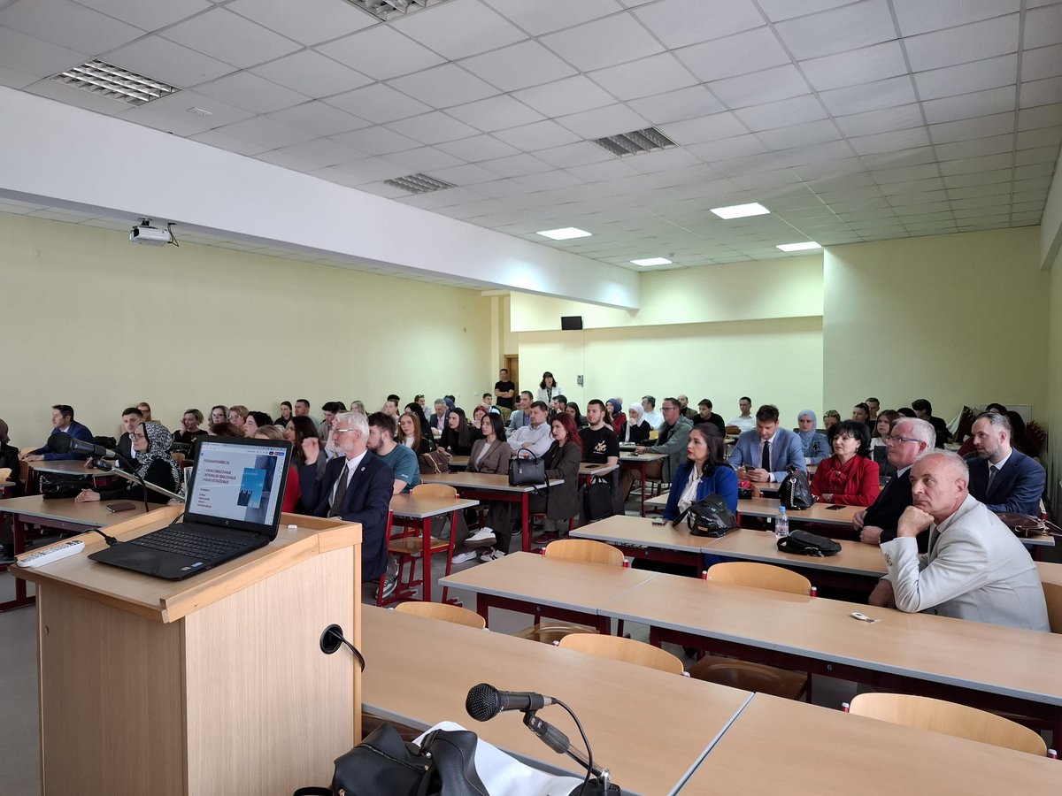 Federalno ministarstvo obrazovanja i nauke tweet media