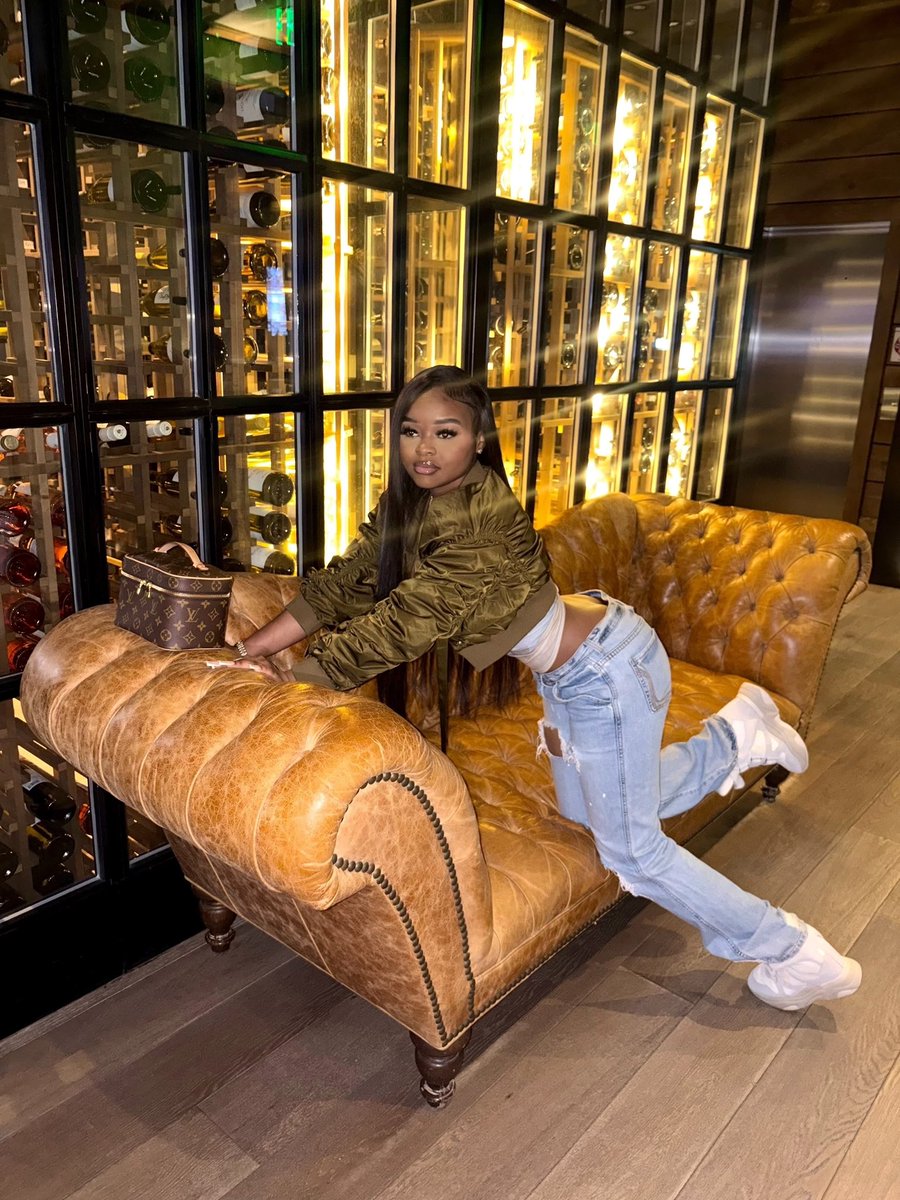 baby trin tweet media