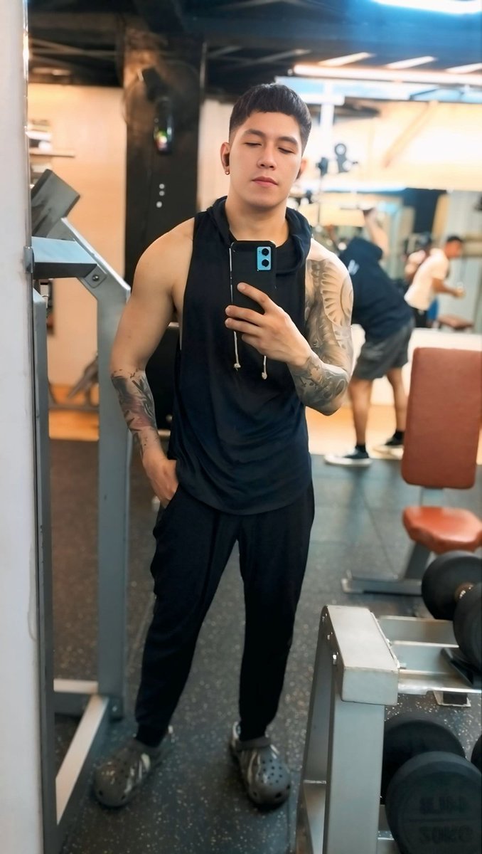 ayhon_john63064's tweet photo. VELARIS_Jhiro

Duty po today here @Velarisspa2025 
Try our best seller Relaxing massage . 

📍Victoria Station 1 Edsa , Near GMA and Victoria Sports . https://t.co/CdETRaWjZa