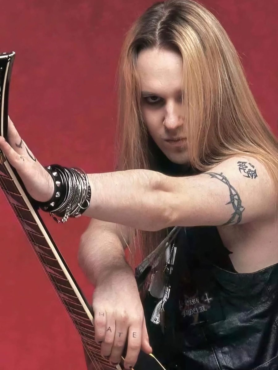 cobhcjapan's tweet photo. 1979年の今日生まれ、いつまでも心に生き続ける。
Happy birthday Alexi!
#cobhc #coblegacy #alexilaiho https://t.co/5CHwE164HV