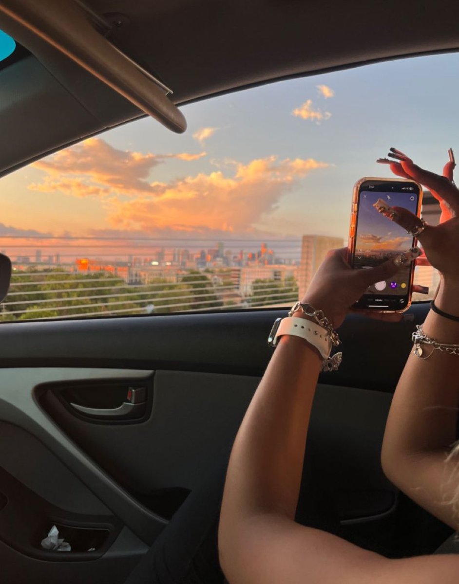 Defi Queen ( 💙, 🧡, 💜) tweet media