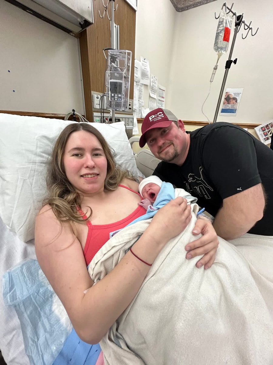 Connie Foote 🫐 tweet media