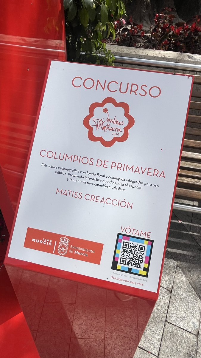 Raúl Moreno & NaviLens code tweet media