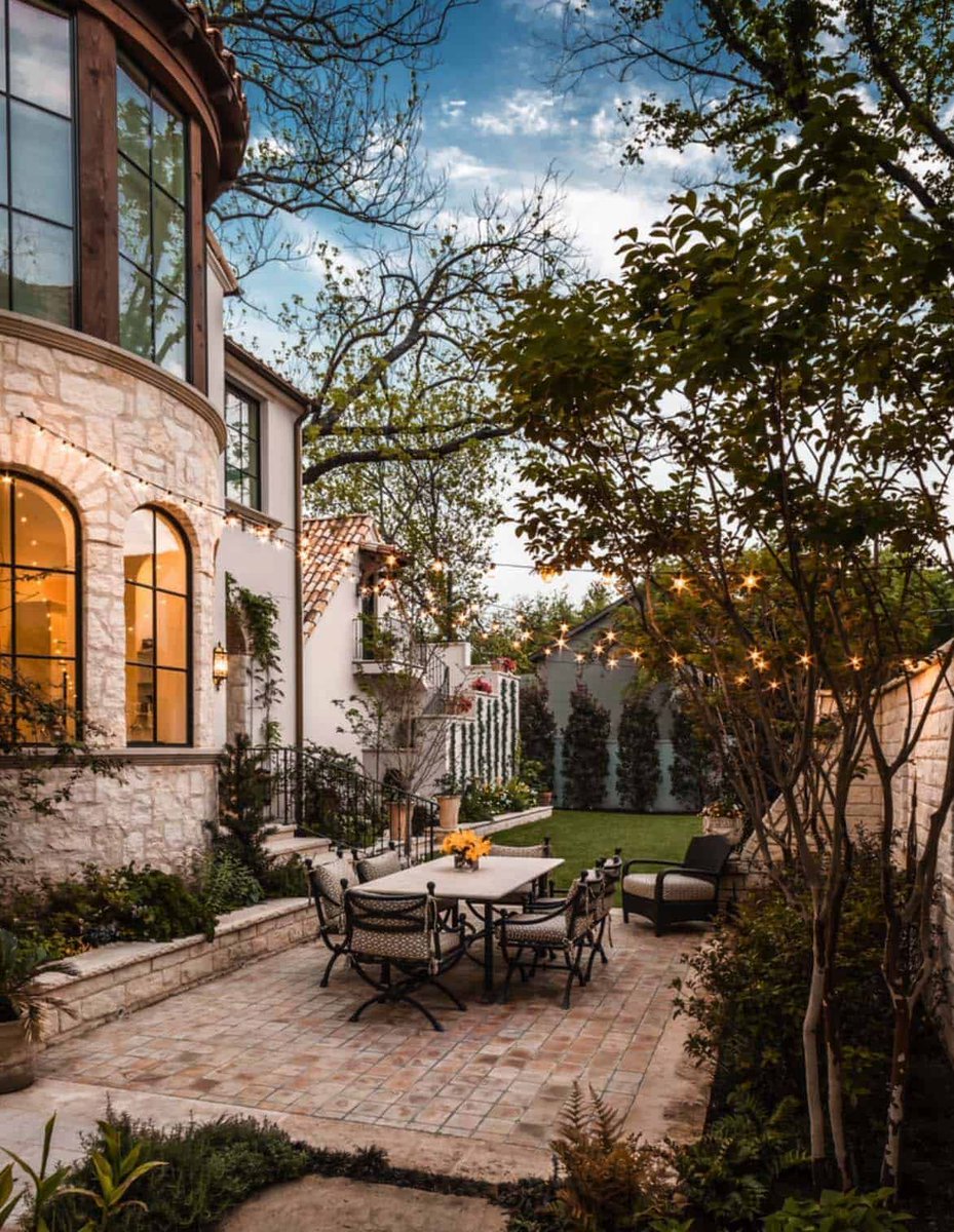 OneKindesign's tweet image. 25 Very inspiring string light ideas for magical outdoor spaces 
onekindesign.com/inspiring-stri…