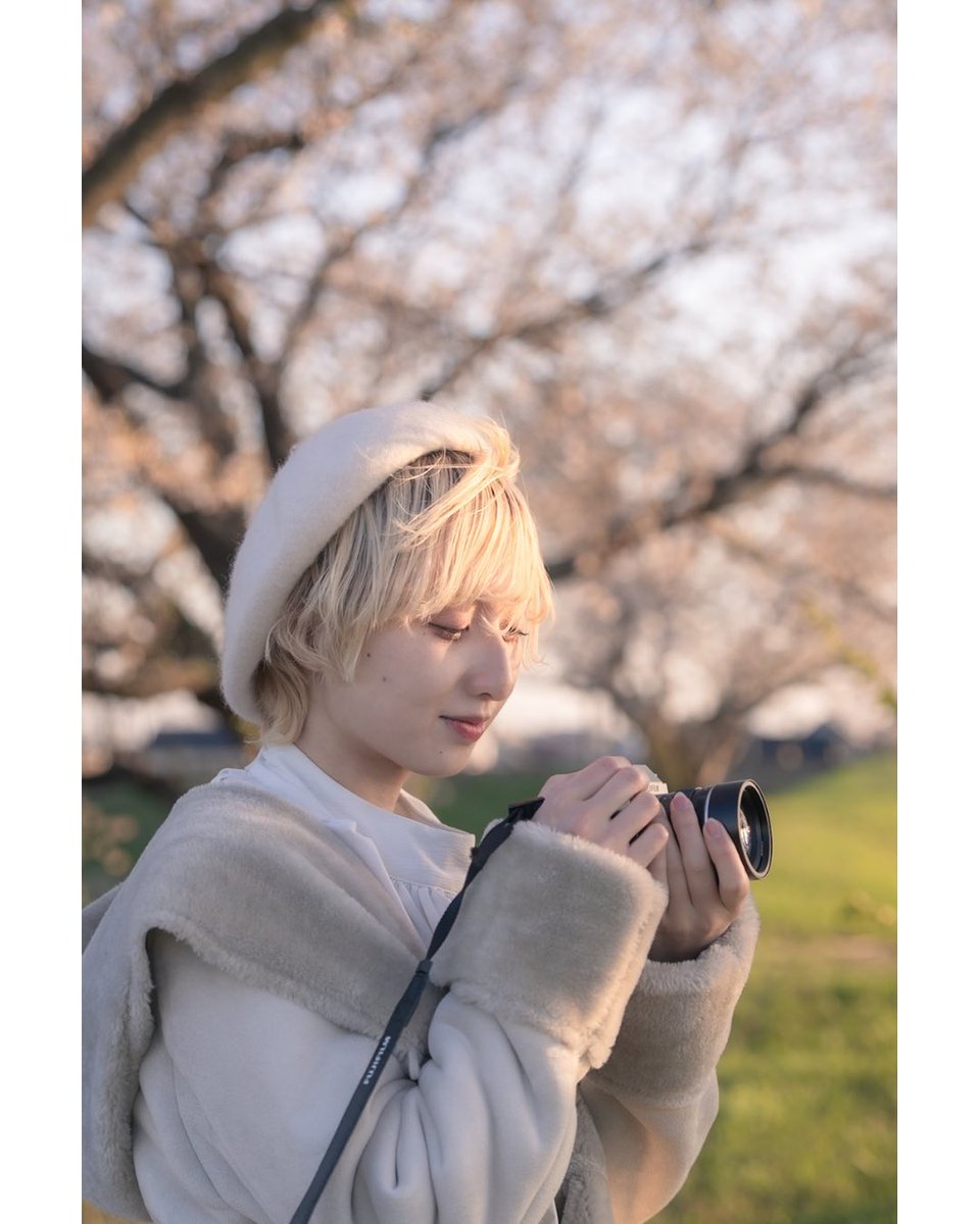 となり@portrait tweet media