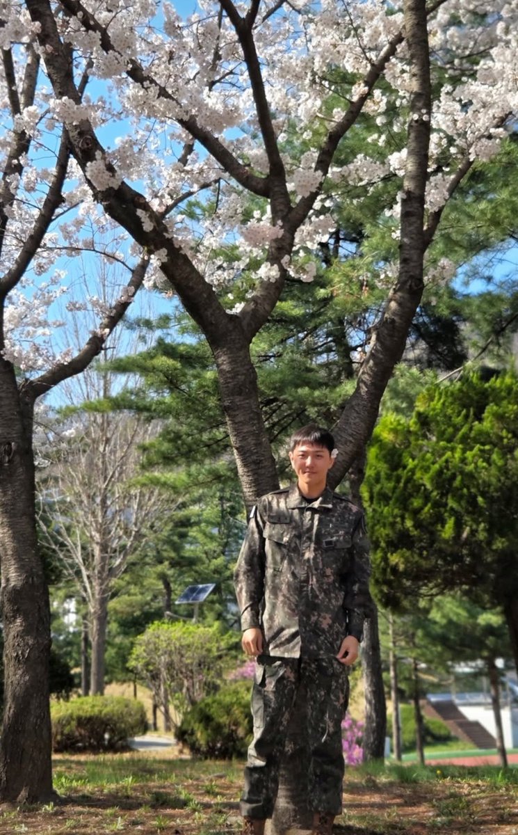 𝚁𝚑𝚎 ¹³¹ 🆔 tweet media