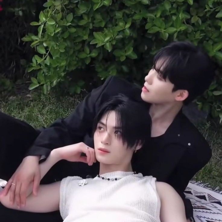 bubblesweet6696's tweet image. Mending #junghangyeom ajah lahh yang meranin #painterofthenaight #POTN 
Udah jelas perbedaan ukurannya, udah terbukti gyeomiiie secantik dan sebening itu
😌😌😌